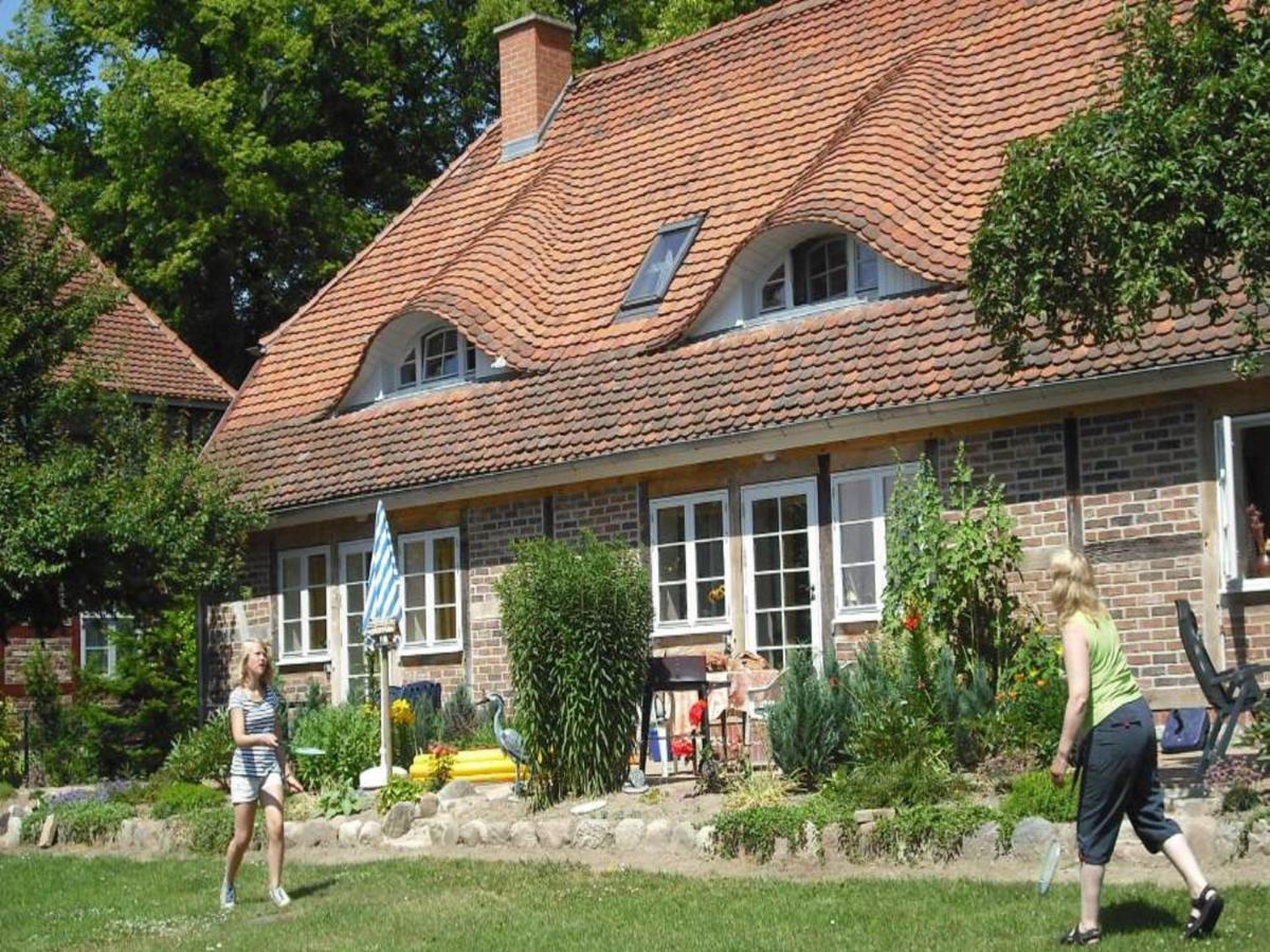 Landhaus Im Gruenen Nehringen Exterior foto